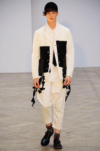 Comme des Garcons / - 2010